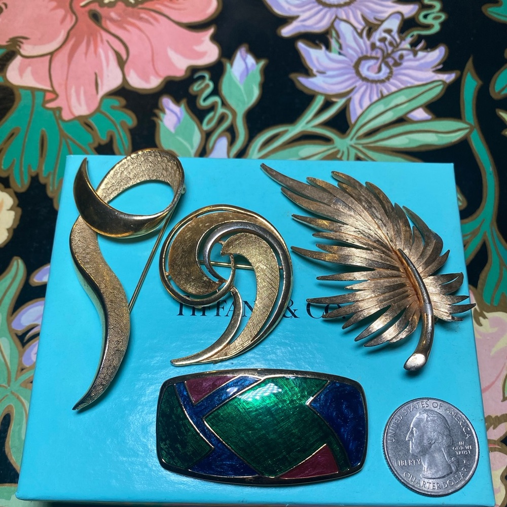 Vintage Brooches - Picture 4 of 6